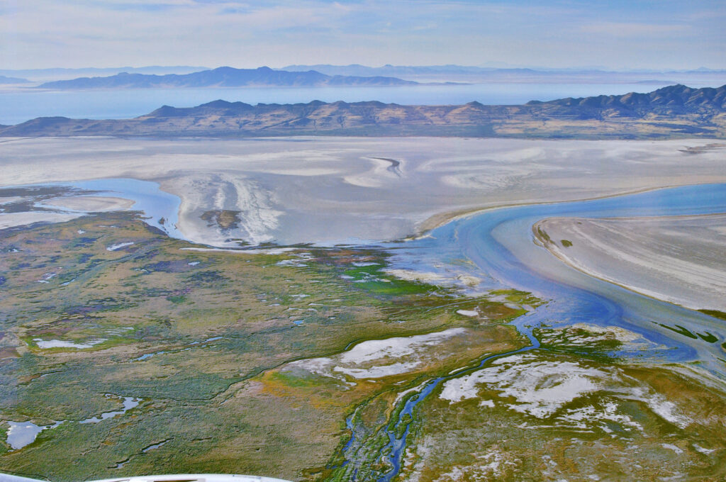 Aerial view of Farmington Bay, Antelope Island and the Great Salt Lake in 2015. Credit: Pedrik via Flickr