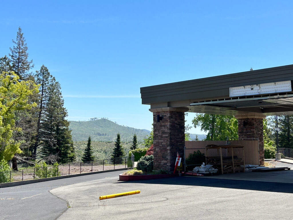 The entrance to Adventist Feather River Hospital's emergency room, which closed in 2018.